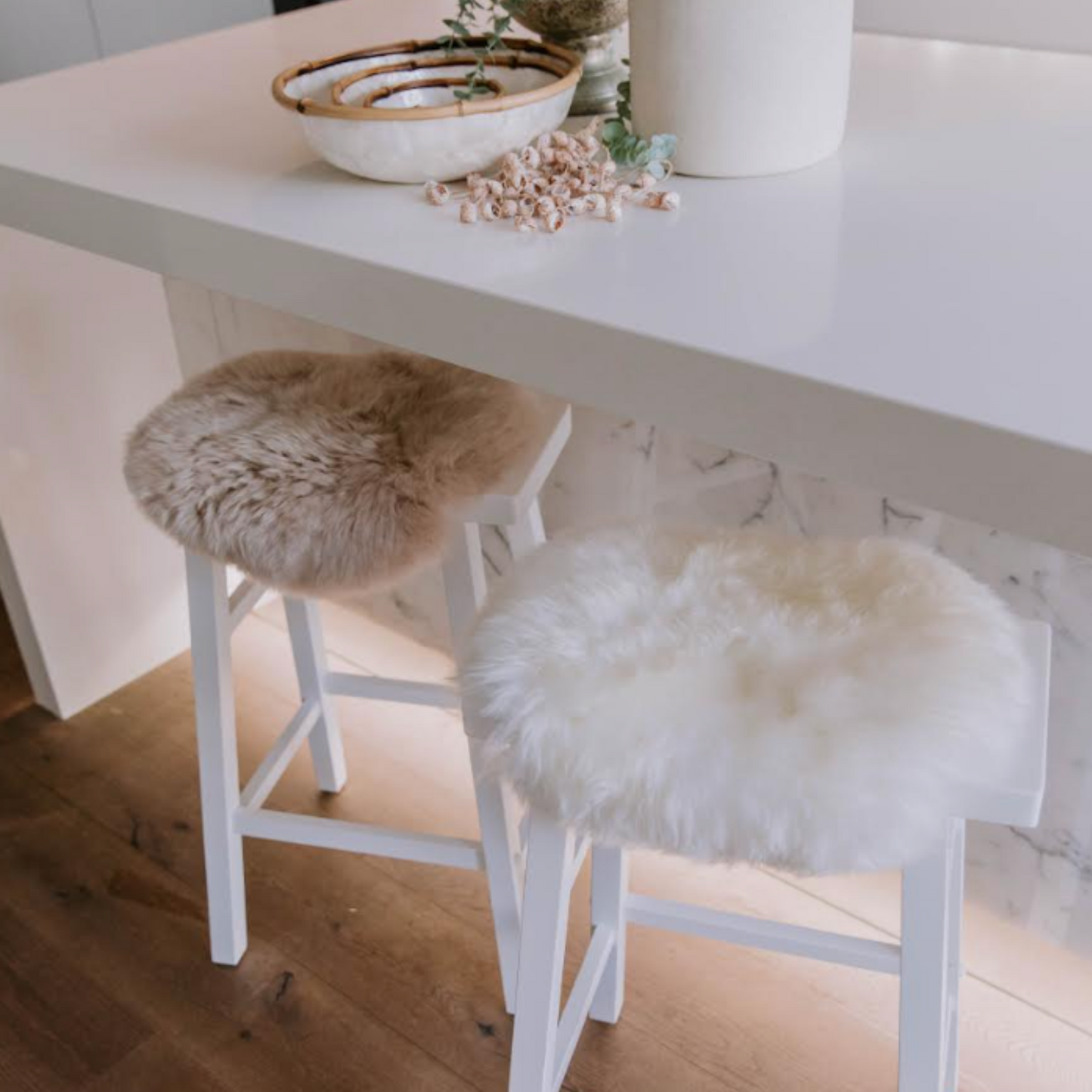 Long Wool Seat Pad - Vole